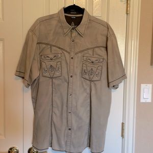 Roar Embroidered Short Sleeve Collard, Button-Up, Shirt. Size XXL